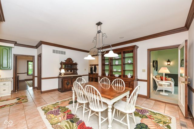 6819 Barrington Place, Fishers, IN 46038