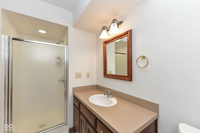 6819 Barrington Place, Fishers, IN 46038