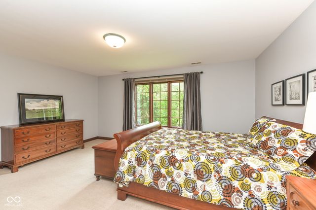 6819 Barrington Place, Fishers, IN 46038