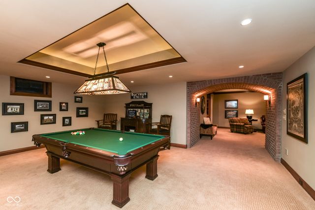 6819 Barrington Place, Fishers, IN 46038