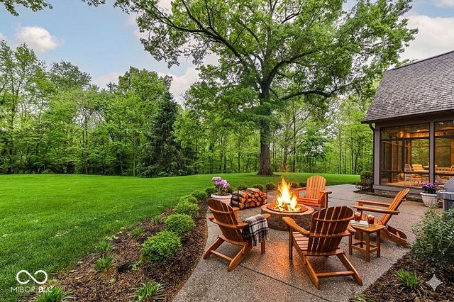 6819 Barrington Place, Fishers, IN 46038