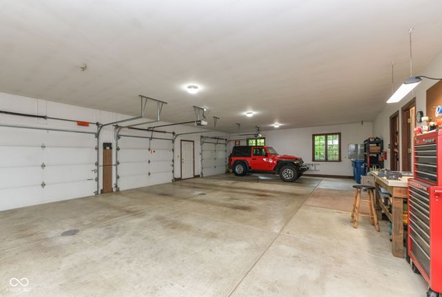6819 Barrington Place, Fishers, IN 46038