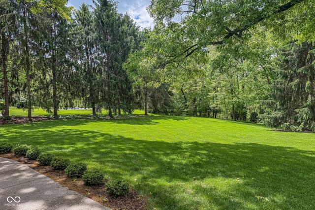 6819 Barrington Place, Fishers, IN 46038