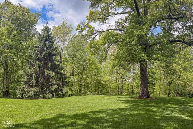 6819 Barrington Place, Fishers, IN 46038