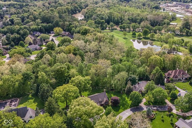 6819 Barrington Place, Fishers, IN 46038