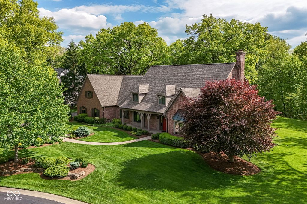 6819 Barrington Place, Fishers, IN 46038