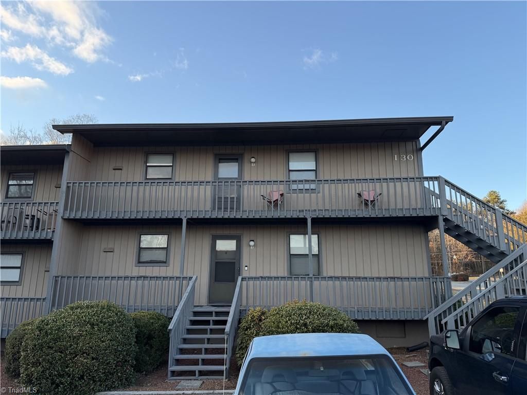 130 Vista Circle D, Winston-salem, NC 27106