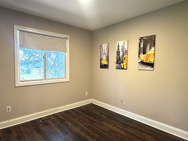 6652 Fernwood Drive, Lisle, IL 60532