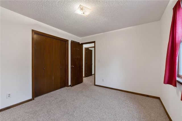 606 NE 115th Street, Kansas City, MO 64155