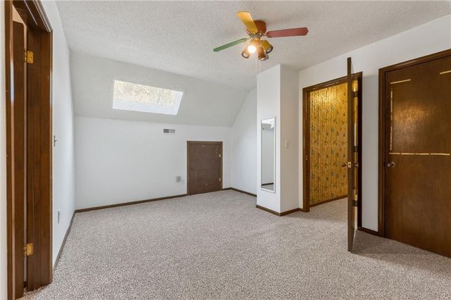 606 NE 115th Street, Kansas City, MO 64155