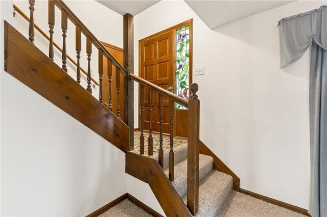 606 NE 115th Street, Kansas City, MO 64155