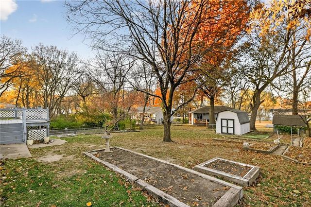 606 NE 115th Street, Kansas City, MO 64155