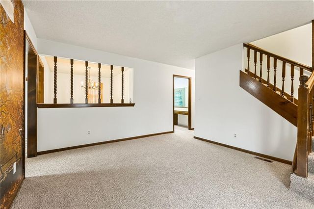 606 NE 115th Street, Kansas City, MO 64155