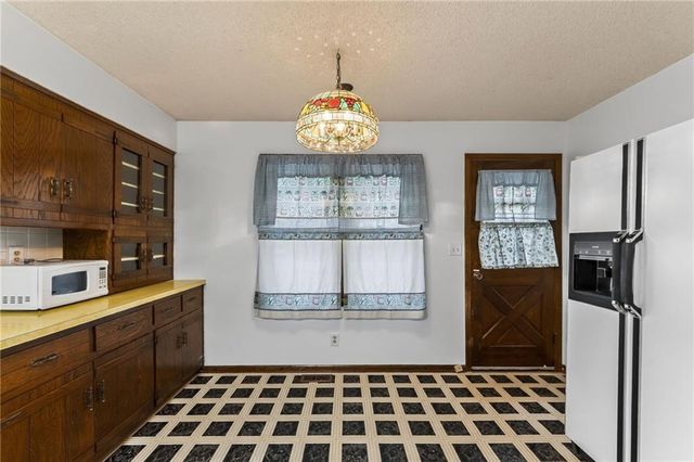 606 NE 115th Street, Kansas City, MO 64155