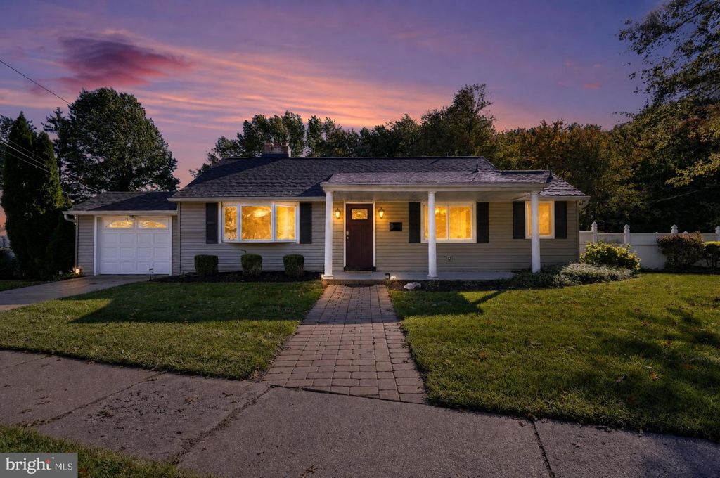 133 REVIEW AVE, LAWRENCE TWP, NJ 08648 — exterior