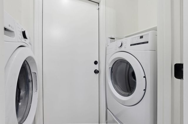 1380 S Sabino Drive, Gilbert, AZ 85296