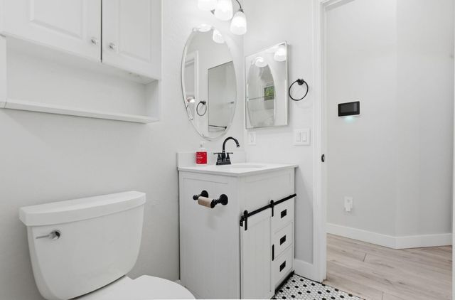 1380 S Sabino Drive, Gilbert, AZ 85296