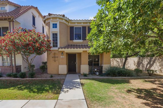 1380 S Sabino Drive, Gilbert, AZ 85296