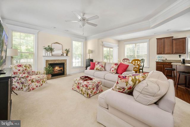 5657 LIBERTY MANOR CIR, Woodbridge, VA 22193