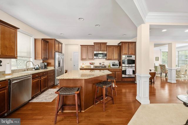 5657 LIBERTY MANOR CIR, Woodbridge, VA 22193