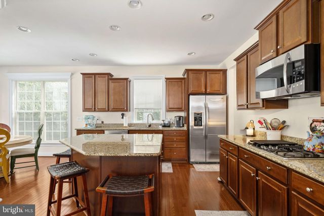 5657 LIBERTY MANOR CIR, Woodbridge, VA 22193