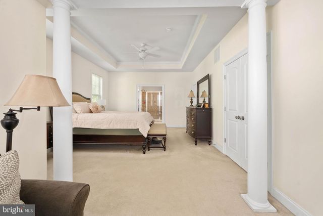 5657 LIBERTY MANOR CIR, Woodbridge, VA 22193