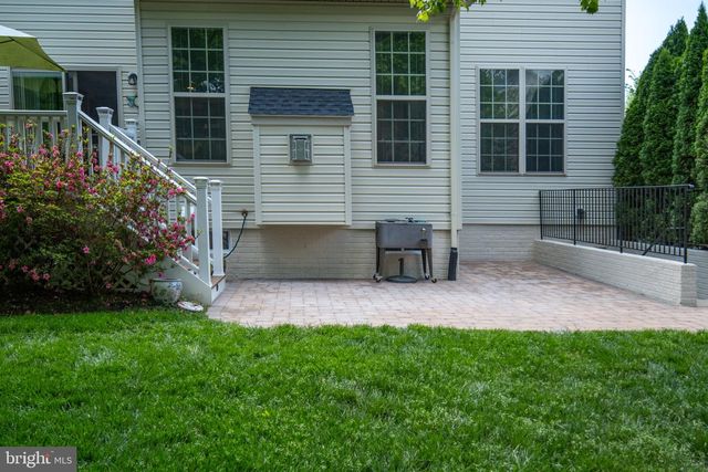 5657 LIBERTY MANOR CIR, Woodbridge, VA 22193