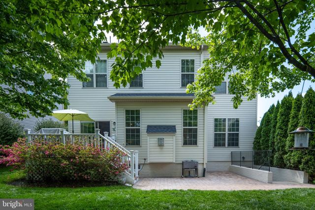 5657 LIBERTY MANOR CIR, Woodbridge, VA 22193