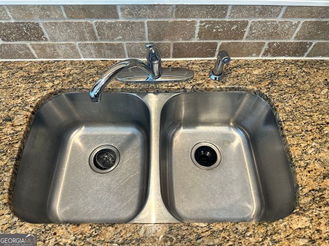 3363 Willow Meadow Lane, Douglasville, GA 30135