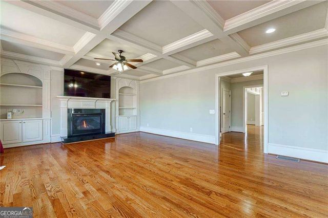 1140 Pearl Mist Drive SW, Lilburn, GA 30047