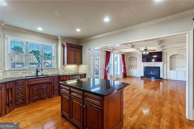 1140 Pearl Mist Drive SW, Lilburn, GA 30047