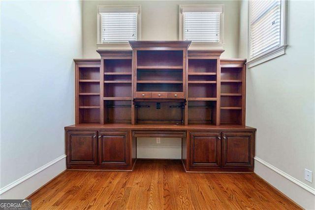 1140 Pearl Mist Drive SW, Lilburn, GA 30047