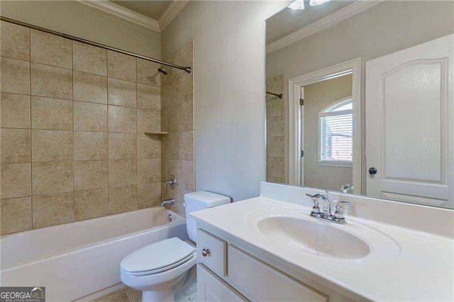 1140 Pearl Mist Drive SW, Lilburn, GA 30047