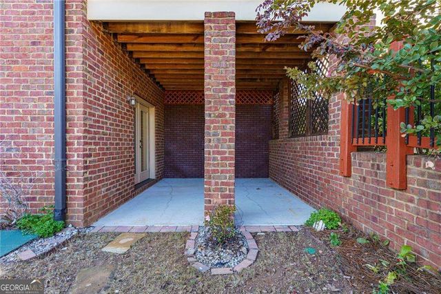 1140 Pearl Mist Drive SW, Lilburn, GA 30047