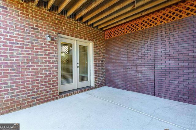 1140 Pearl Mist Drive SW, Lilburn, GA 30047