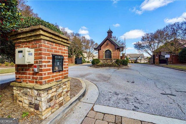 1140 Pearl Mist Drive SW, Lilburn, GA 30047