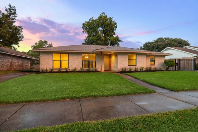 6110 Yarwell Drive, Houston, TX 77096