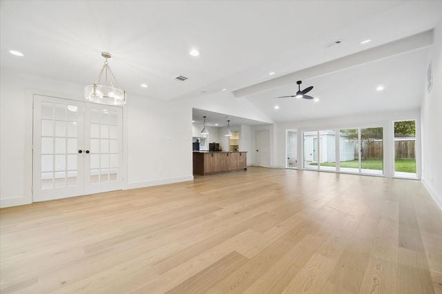 6110 Yarwell Drive, Houston, TX 77096