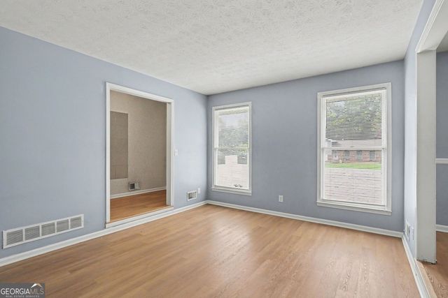 8806 Twin Oaks Drive, Jonesboro, GA 30236