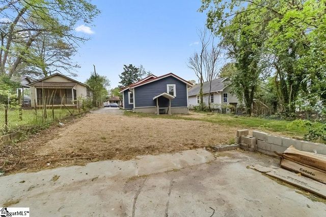 208 Crestone Drive, Greenville, SC 29611