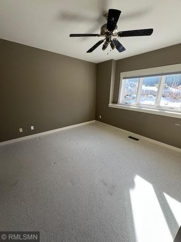 2005 Great Oaks Drive, Burnsville, MN 55337