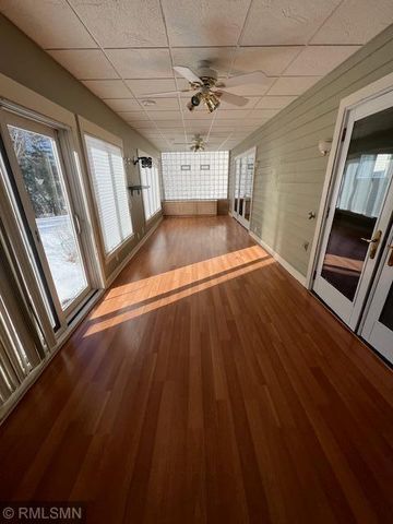 2005 Great Oaks Drive, Burnsville, MN 55337