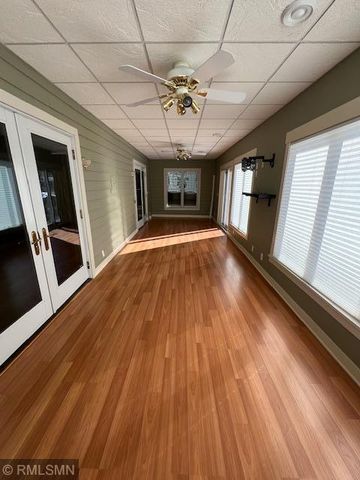 2005 Great Oaks Drive, Burnsville, MN 55337