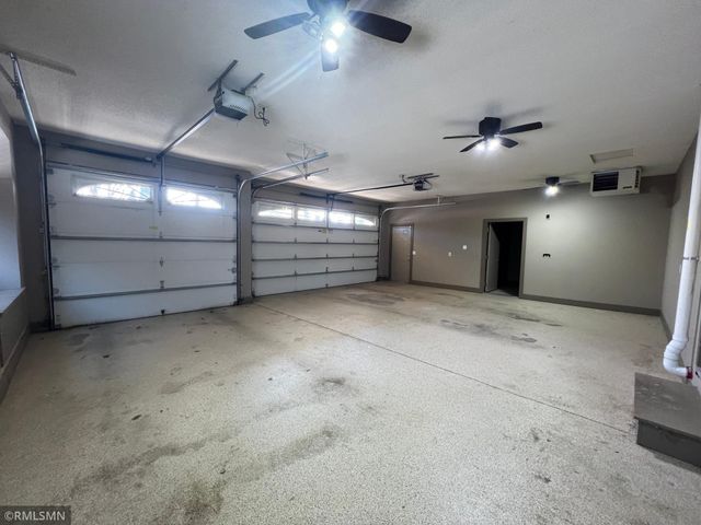 2005 Great Oaks Drive, Burnsville, MN 55337