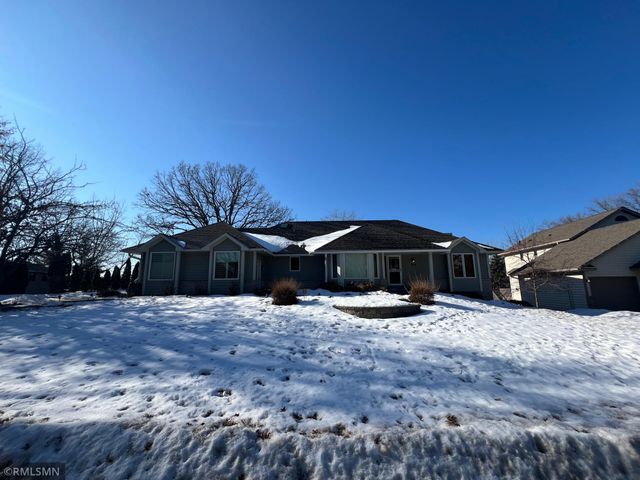 2005 Great Oaks Drive, Burnsville, MN 55337