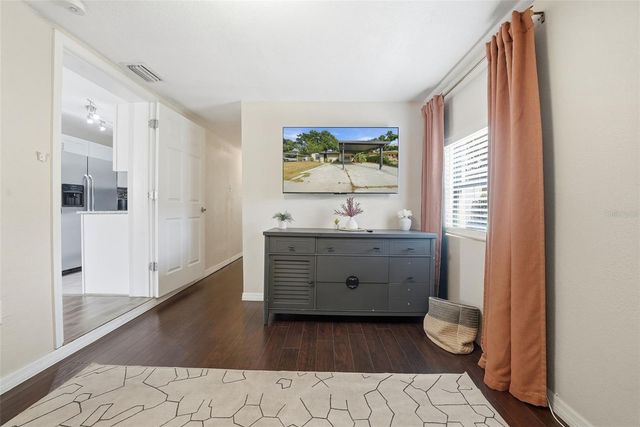 4313 W MAIN STREET, Tampa, FL 33607