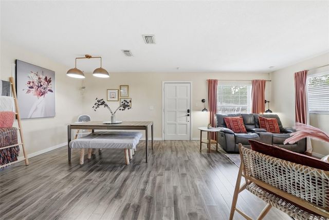 4313 W MAIN STREET, Tampa, FL 33607