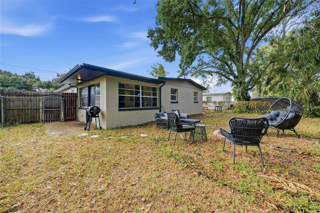 4313 W MAIN STREET, Tampa, FL 33607