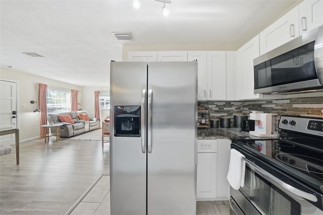 4313 W MAIN STREET, Tampa, FL 33607