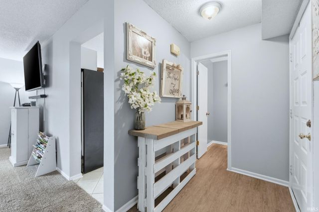 6604 Meadow Wood Place, Fort Wayne, IN 46825